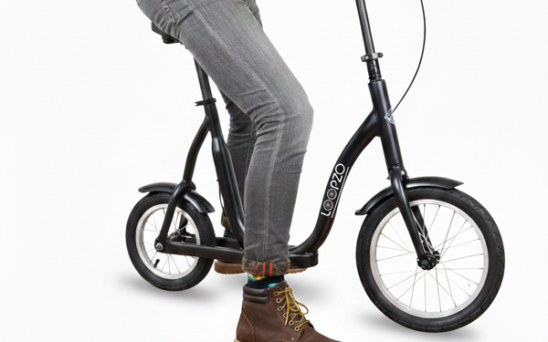 Voor het eerst op een volwassen loopfiets